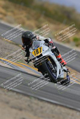 media/Jan-15-2023-SoCal Trackdays (Sun) [[c1237a034a]]/Turn 3 (1115am)/